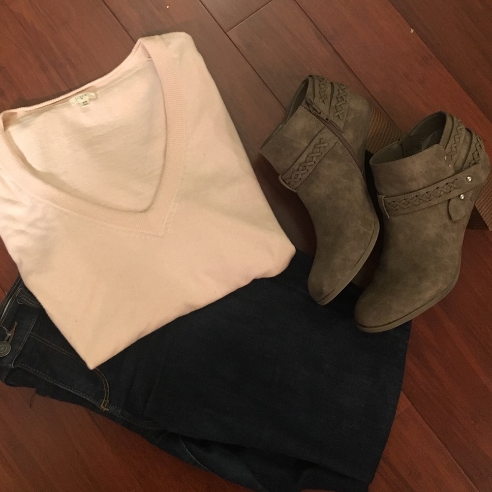 J Crew Light Pink V Neck Sweater